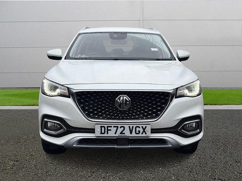 Used MG MG3 106 HP (77 kW) 2023 White Hatchback