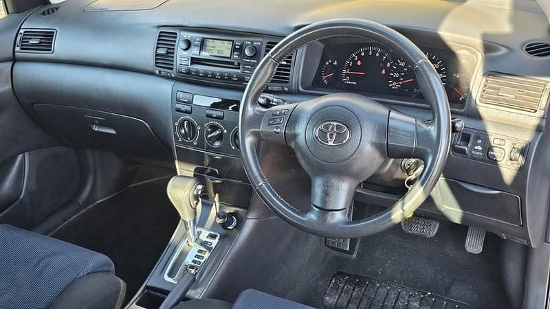 Używany Toyota Corolla T3 2004 Niebieski Hatchback