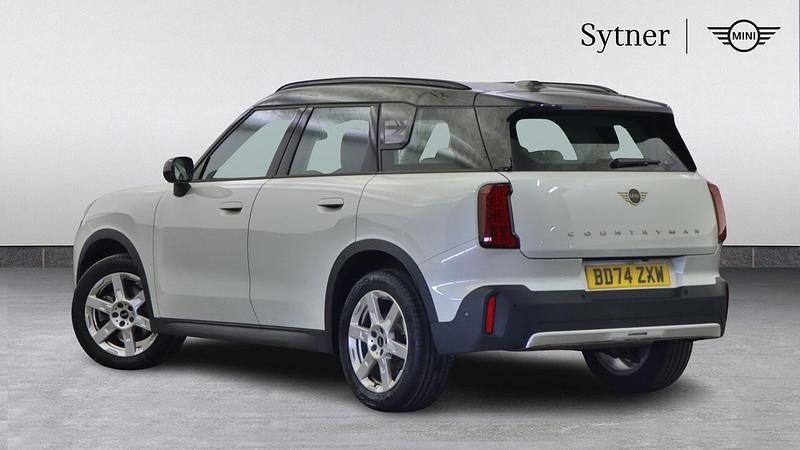 Used Mini Countryman 168 HP (123 kW) 2024 White SUV