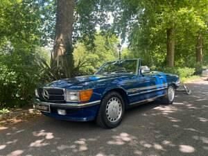 Usado Mercedes SL300 185 HP (136 kW) 1988 Azul Cabrios