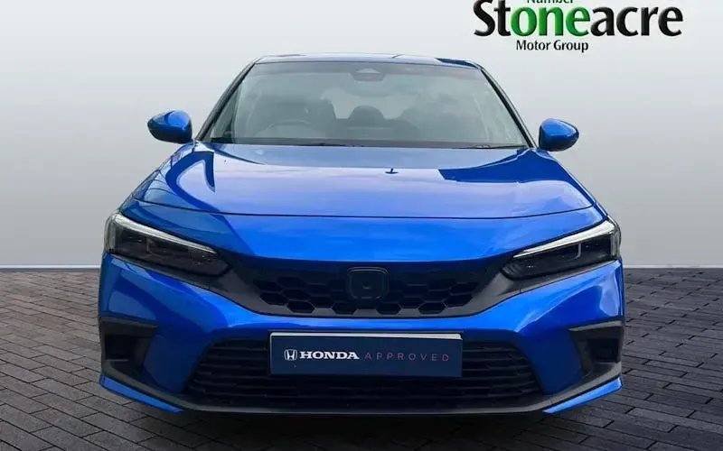 Used Honda Civic Elegance 143 HP (105 kW) 2024 Blue Hatchback