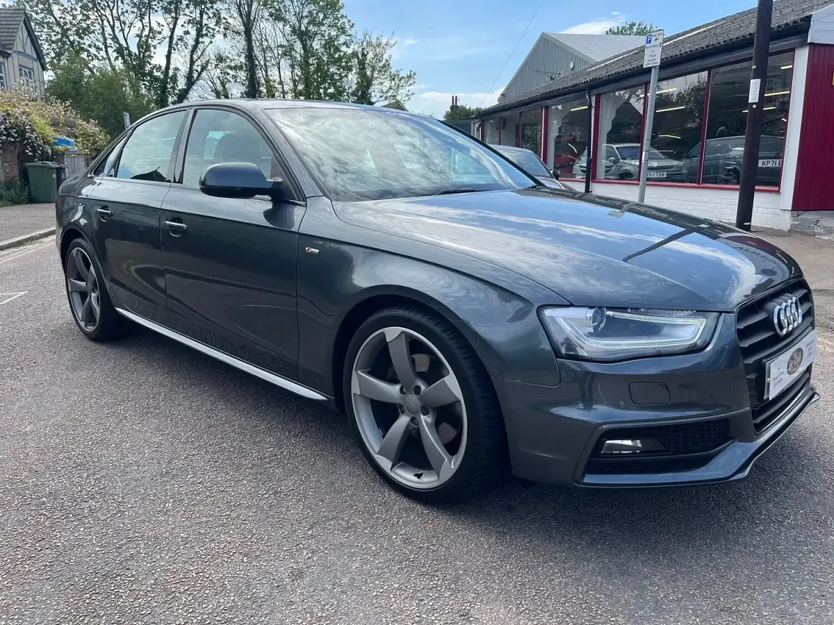 Used Audi A4 Black Edition 177 HP (130 kW) 2014 Grey Sedan