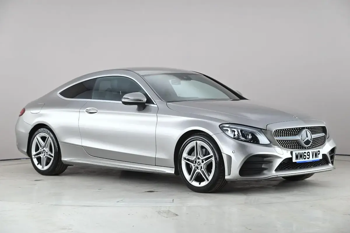 Used Mercedes C200 AMG Line Premium 184 HP (135 kW) 2020 Coupe