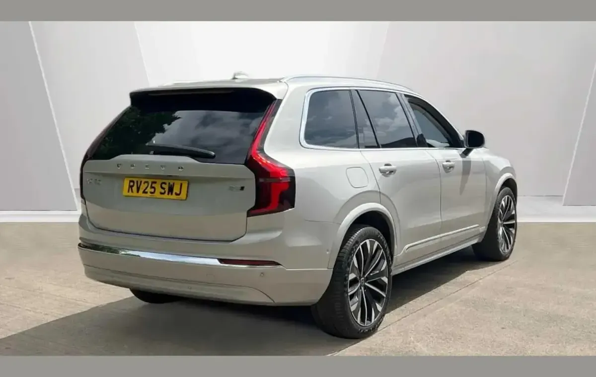 Used Volvo XC90 Ultra 455 HP (334 kW) 2025 Silver SUV