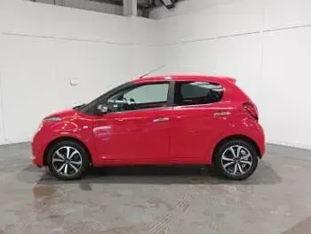 Used Citroën C1 Shine 72 HP (52 kW) 2021 Red Hatchback