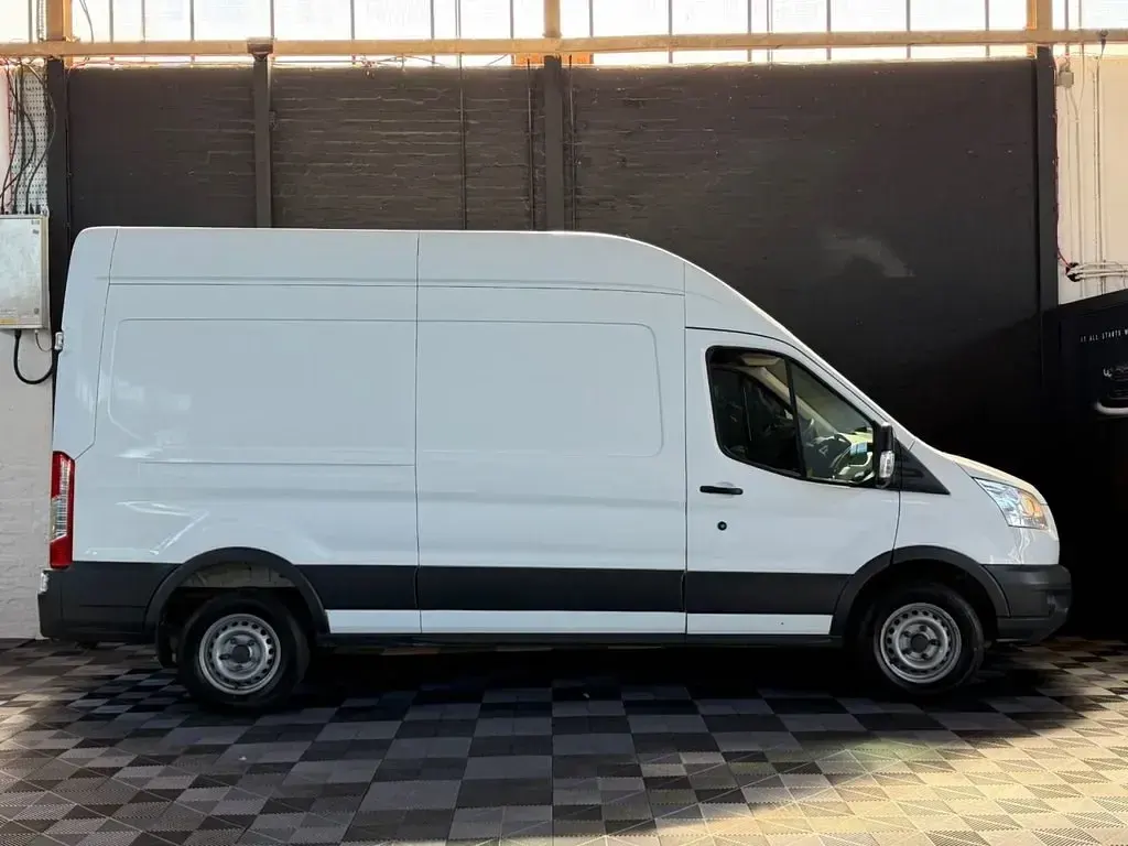 Second-hand Ford Transit 125 CP (91 kW) 2015 Alb Van
