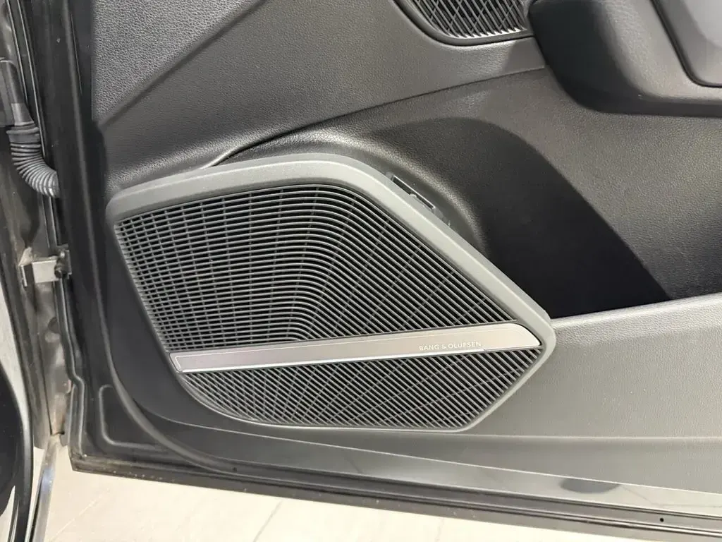 Used Audi Q5 S-Line 204 HP (150 kW) 2021 Grey SUV