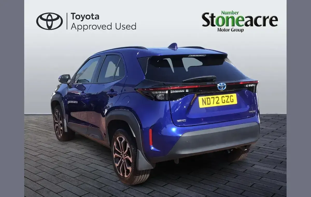 Used Toyota Yaris Cross Design 113 HP (83 kW) 2022 Blue SUV