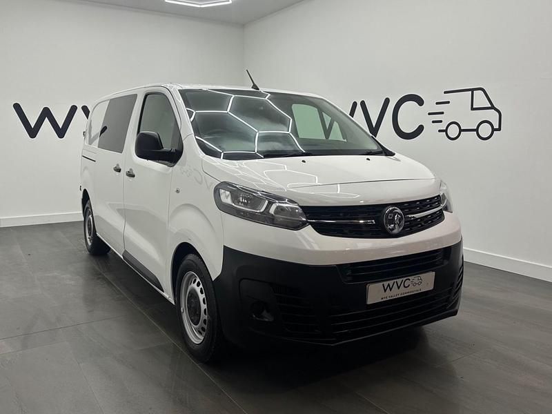 White Used 2020 Vauxhall Vivaro Edition Van | £6,750 (Super price) - Image 1/4
