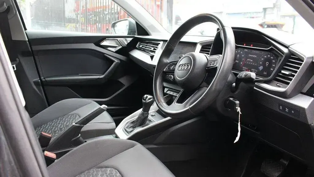 Used Audi A1 Sportback Sport 95 HP (69 kW) 2023 Grey Hatchback