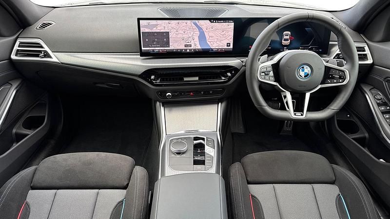 Used BMW 330e M Sport 288 HP (211 kW) 2025 White