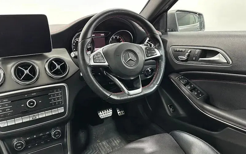 Used Mercedes GLA250 AMG line 211 HP (155 kW) 2018 Grey SUV