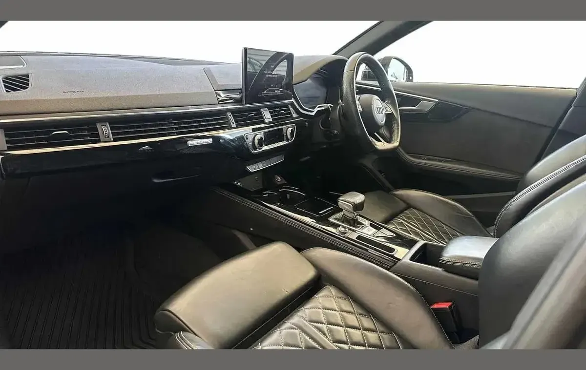 Używany Audi S4 Black Edition 341 KM (250 kW) 2020 Czarny Kombi