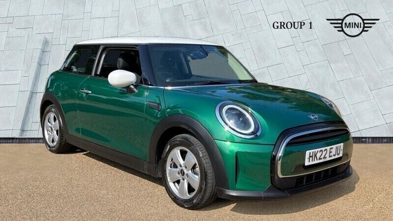Green Used 2022 Mini Cooper Classic Hatchback | £16,995 (Good price) - Image 1/4