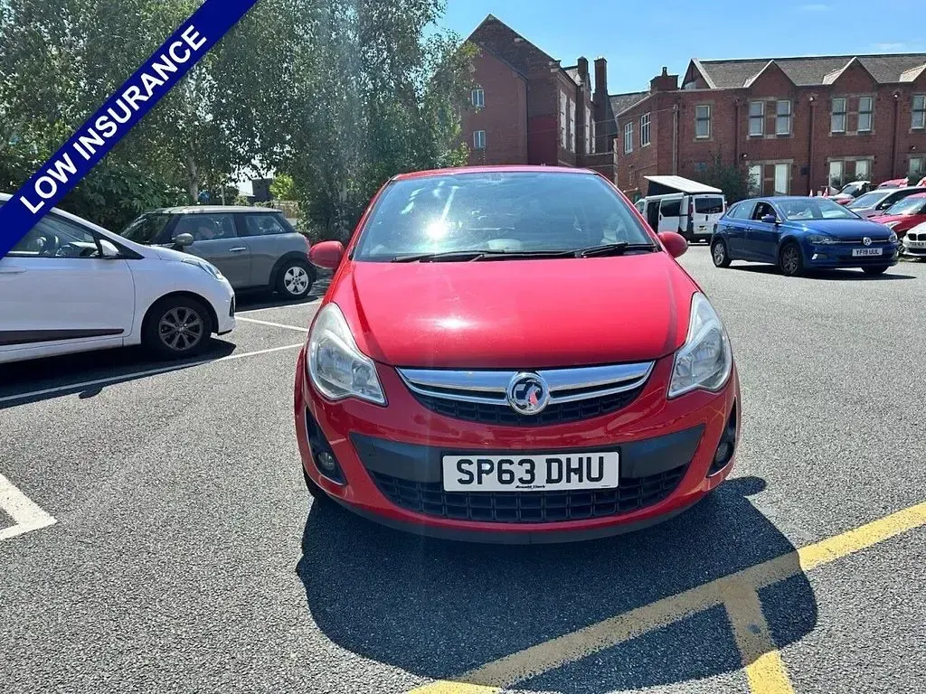 Used Vauxhall Corsa 100 HP (73 kW) 2013 Red Hatchback