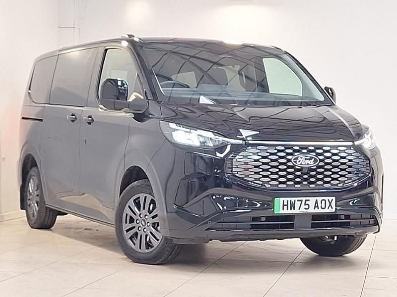 Used Ford Tourneo Titanium 160 kW (218 HP) 2025 Black MPV