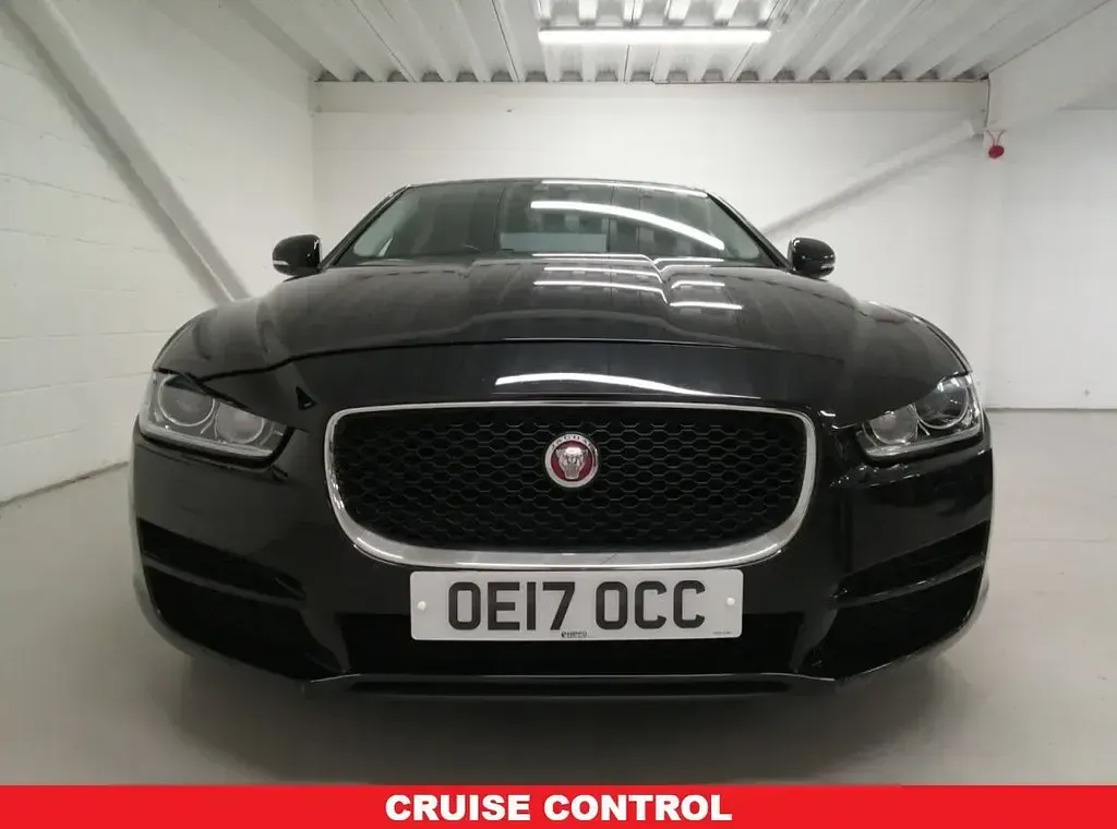 Used Jaguar XE Portfolio 240 HP (176 kW) 2017 Black Sedan