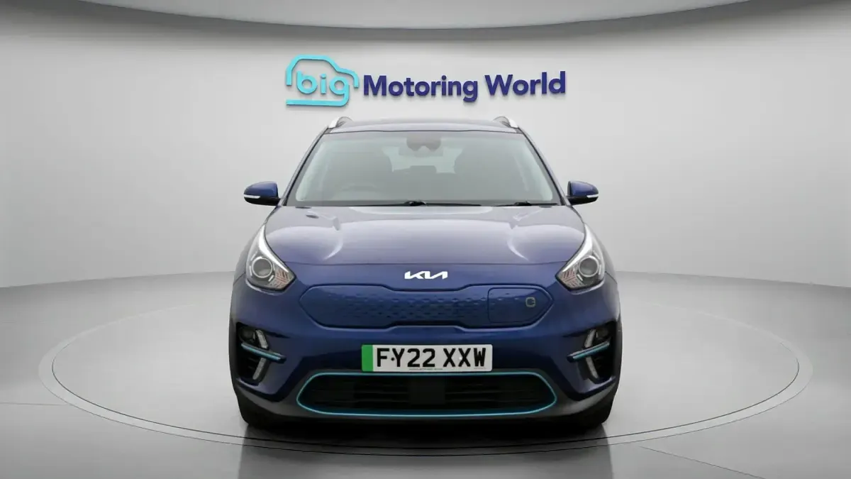 Used Kia e-Niro 98 kW (134 HP) 2022 Blue SUV