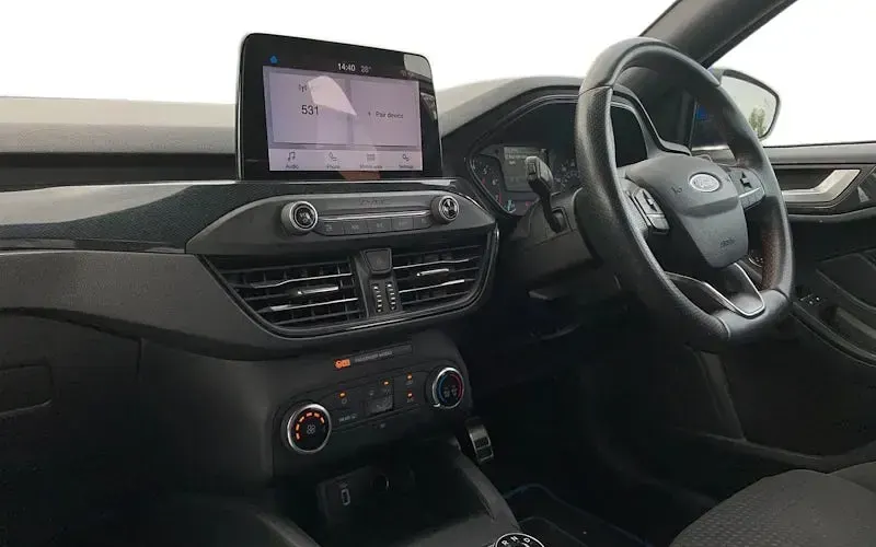 Used Ford Focus ST-Line 150 HP (110 kW) 2019 Blue Estate