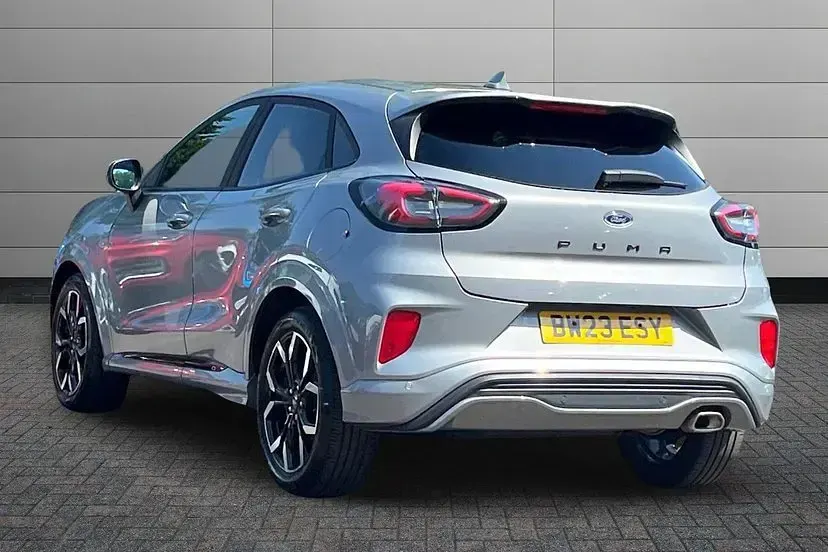 Used Ford Puma ST-Line X 123 HP (90 kW) 2023 Solar silver SUV