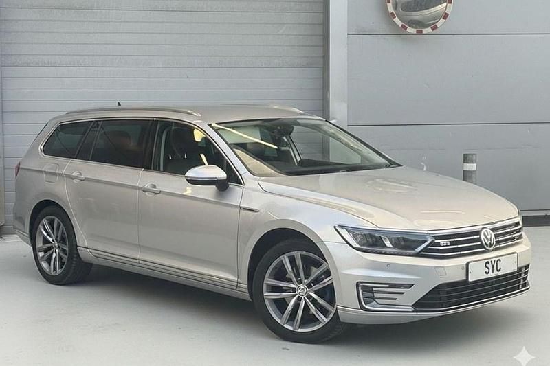 Used VW Passat GTE 2018 Silver Estate