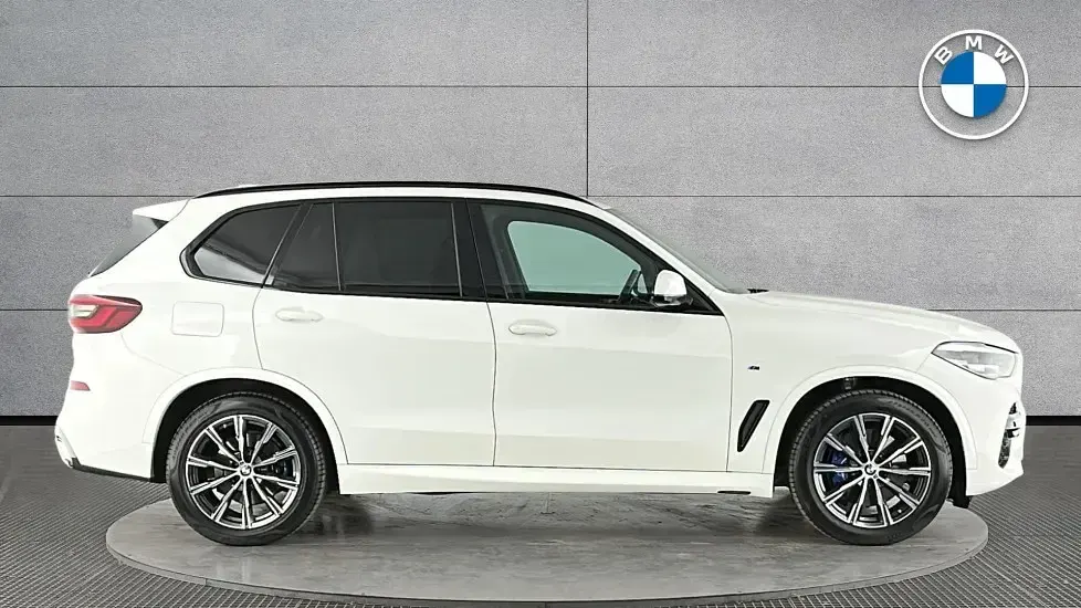 Used BMW X5 M Sport 282 HP (207 kW) 2022 White SUV
