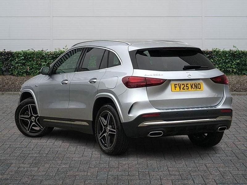 Used Mercedes GLA250 Executive 2025 Hightech silver SUV