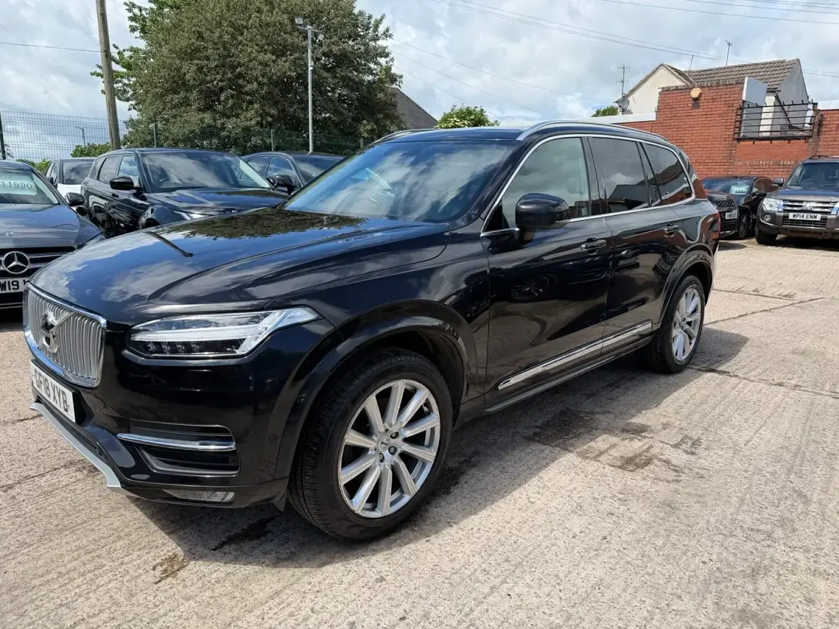 Used Volvo XC90 Inscription 235 HP (172 kW) 2018 Black SUV