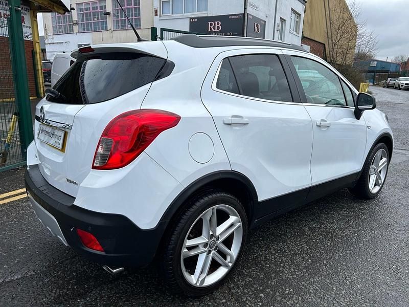 Używany Vauxhall Mokka Edition 140 KM (102 kW) 2015 Biały SUV