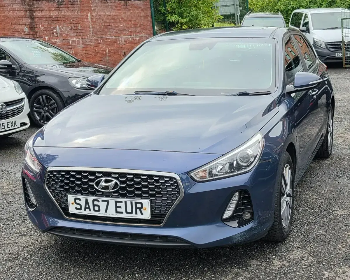 Used Hyundai i30 SE 120 HP (88 kW) 2017 Blue Hatchback