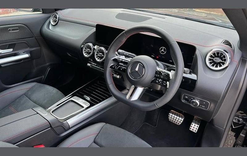 New Mercedes EQA250+ Urban 139 kW (190 HP) 2025 Cosmos black metallic SUV