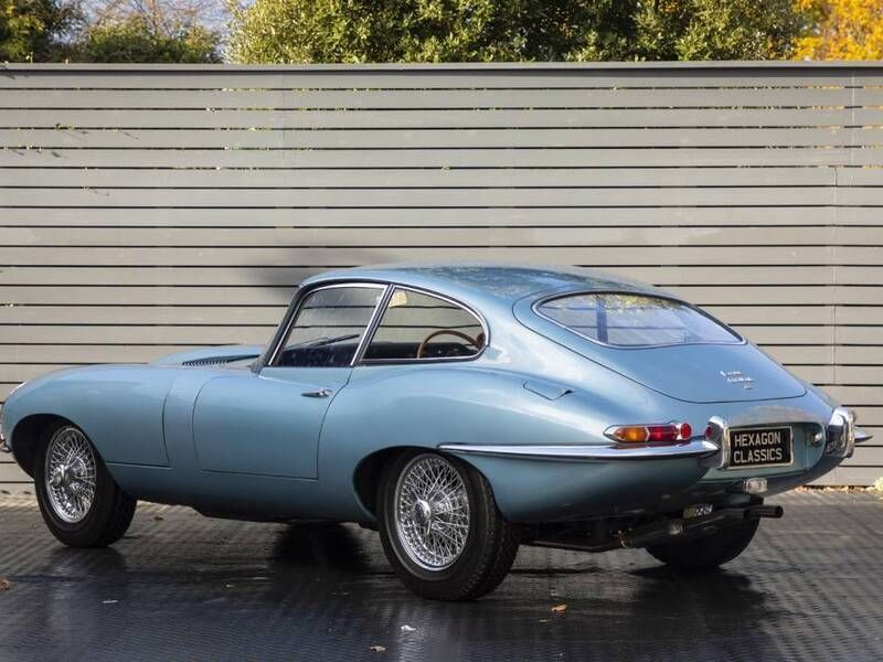 Used Jaguar E-Type 207 HP (152 kW) 1965 Blue Coupe