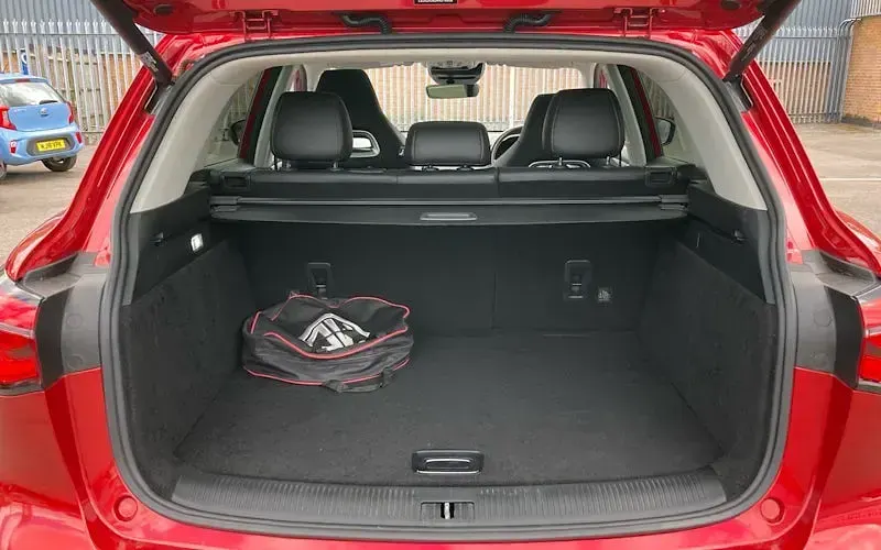 Usado MG HS Exclusive 258 CV (189 kW) 2023 Rojo SUV