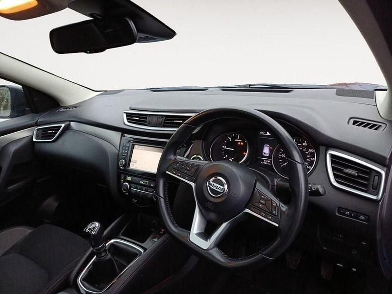 Used Nissan Qashqai N-Connecta 115 HP (84 kW) 2018 Blue SUV