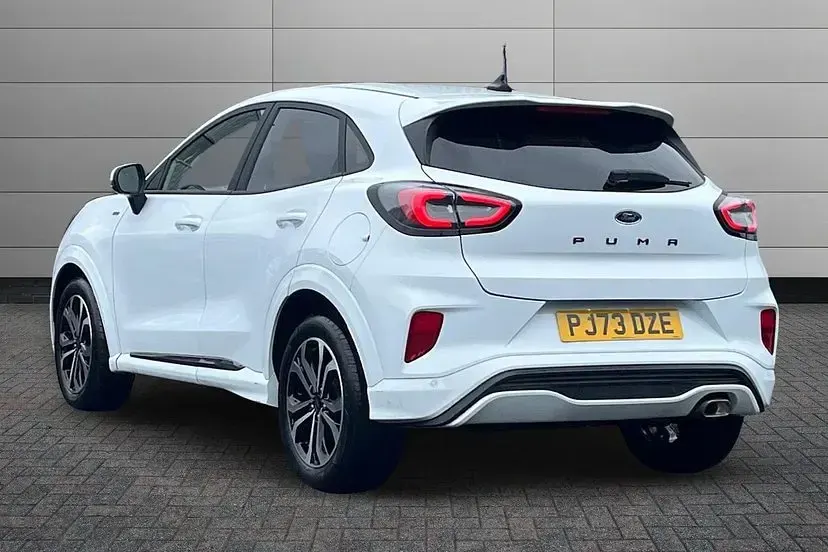 Used Ford Puma ST-Line 125 HP (91 kW) 2023 Frozen white SUV