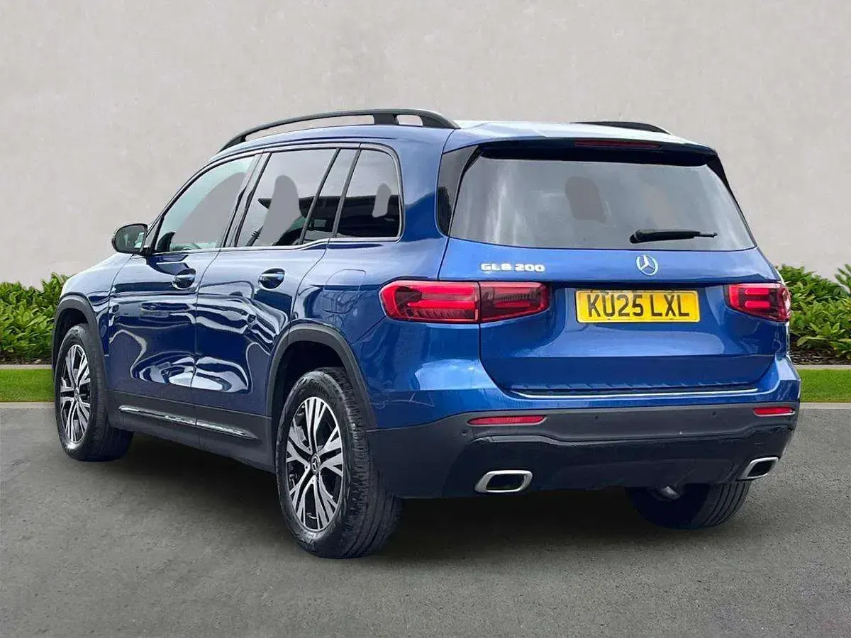 Used Mercedes GLB200 Executive 163 HP (119 kW) 2025 Blue SUV