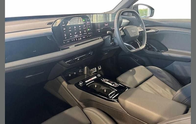 Used Audi Q6 e-tron S-Line 225 kW (306 HP) 2025 Grey SUV