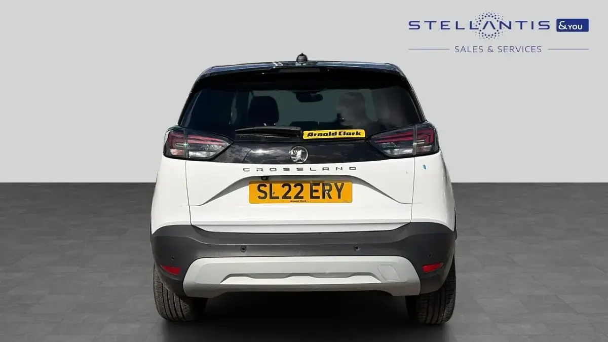 Used Vauxhall Crossland Edition 82 HP (60 kW) 2022 White SUV