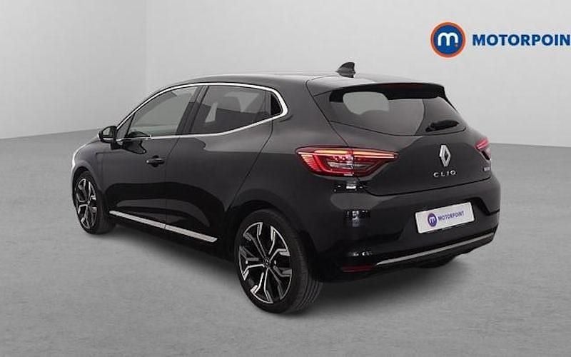 Used Renault Clio V Techno 145 HP (106 kW) 2022 Black Hatchback