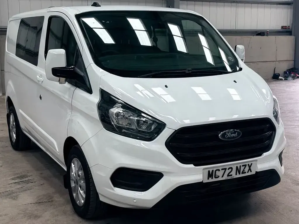 Used Ford Transit Custom 105 HP (77 kW) 2023 White Van