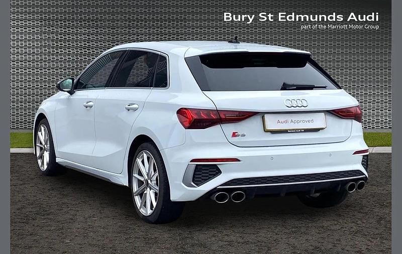 Used Audi S3 Sportback Comfort 306 HP (225 kW) 2022 White Hatchback