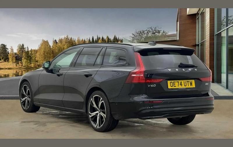 Used Volvo V60 Ultra 194 HP (142 kW) 2024 Black Estate