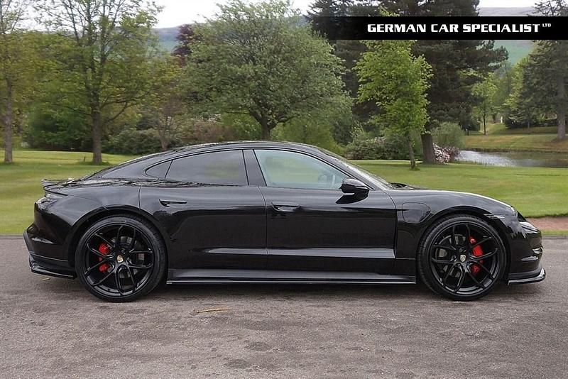Used Porsche Taycan 2022 Jet black Sedan