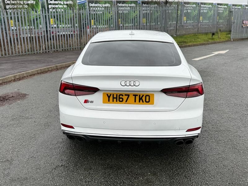 Used Audi A5 Comfort 2017 White Coupe