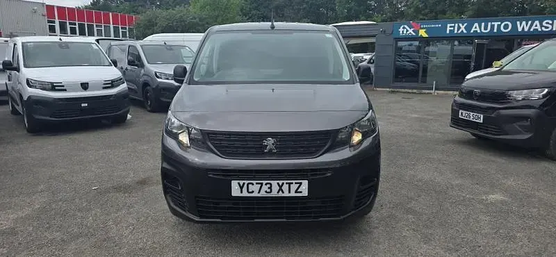 Used Peugeot Partner Premium 131 HP (96 kW) 2023 Grey MPV