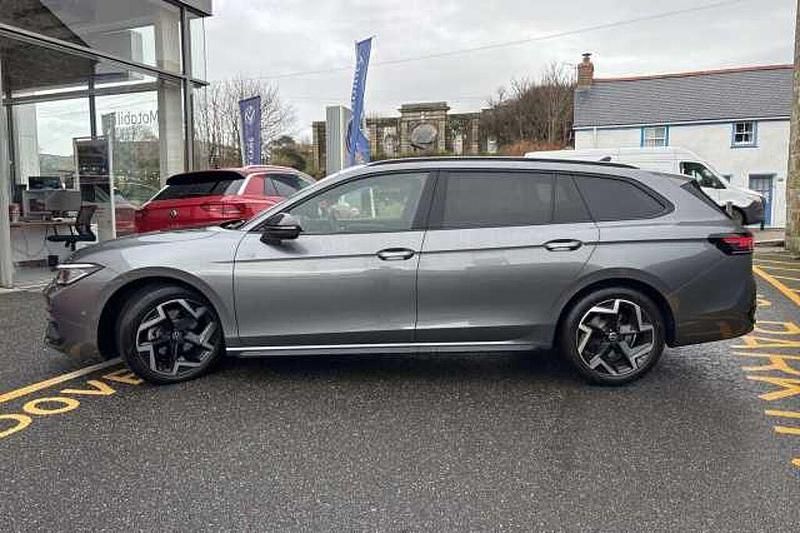 Used VW Passat 150 HP (110 kW) 2025 Estate