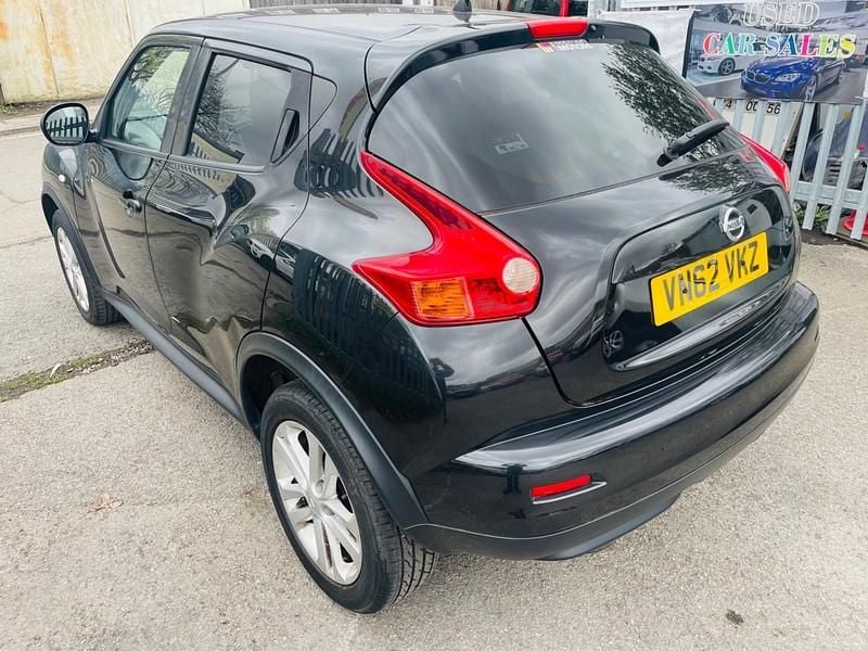 Usado Nissan Juke Acenta 110 HP (80 kW) 2012 Preto SUV