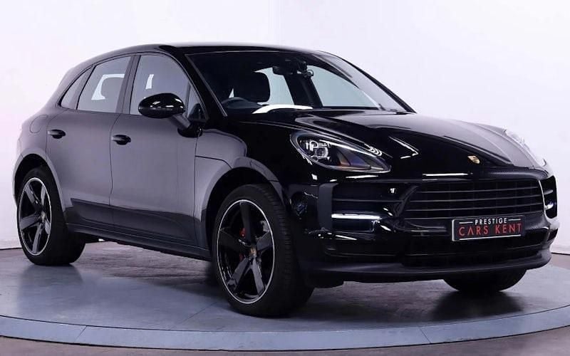 Black Used 2020 Porsche Macan SUV | £35,440 (Fair price) - Image 1/4