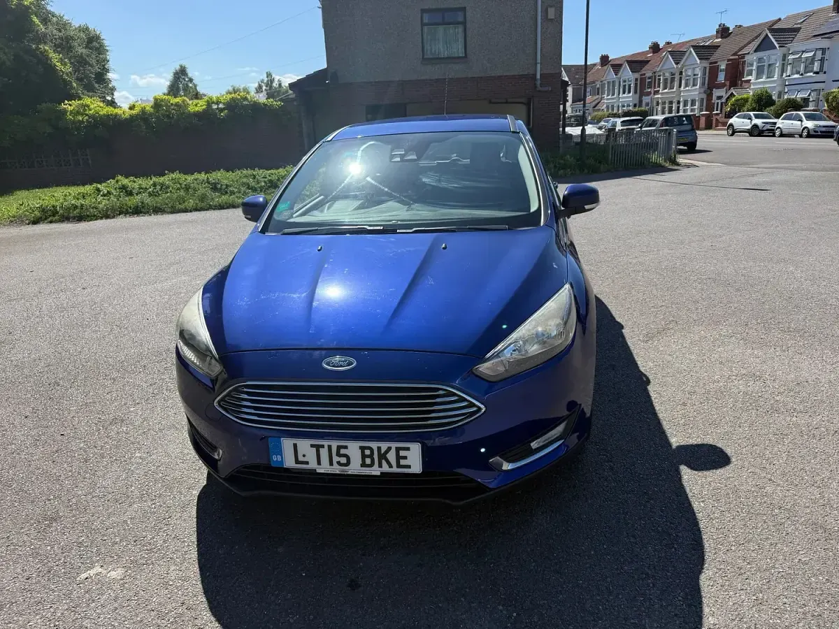 Used Ford Focus Titanium 125 HP (91 kW) 2015 Blue Hatchback