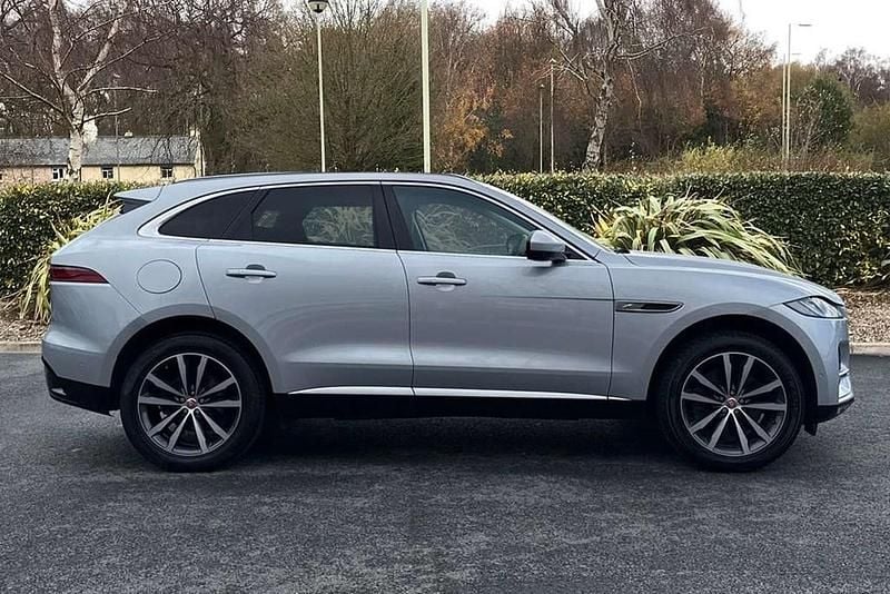 Used Jaguar F-Pace SE 404 HP (297 kW) 2021 Silver SUV